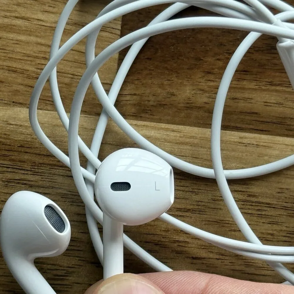 OEM Apple iPhone Wired Earpods Earphones Earbuds Lightning Authentic Original